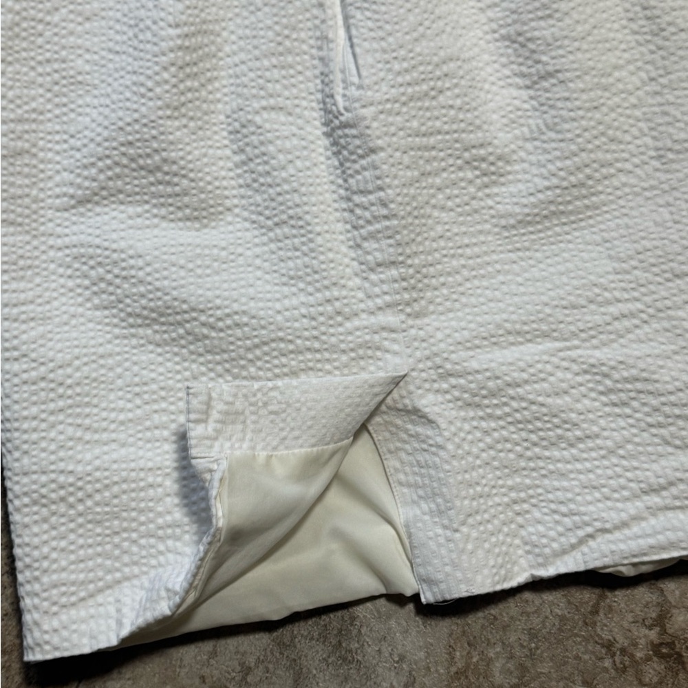 Banana Republic Seersucker Cream Dress - Picture 4 of 4
